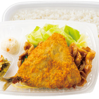 おかずたっぷり    アジフライ＆しょうが焼き弁当    670円～