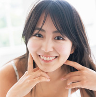 撮影／唐木貴央　ヘアメイク／中村未幸　スタイリング／KAN