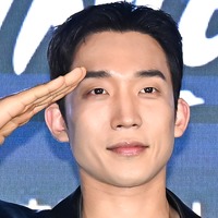 特別出演のはずが、主演並みのシーンの多さで話題に！俳優イ・サンイ、圧倒的存在感を示す