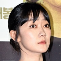 カビ生えたワンルーム暮らしも話題に…『トッケビ』女優、収入安定のためのアルバイト先が消える