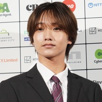藤原暖【写真：竹内みちまろ】