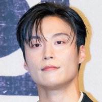 「一度脱いだらずっと…」今注目の韓国俳優、“上裸シーン”定番化の理由とは？次回作でも披露か