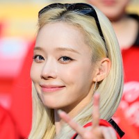 W杯現地応援中のaespa・ウィンター、日本人になじみのある持ち物が話題に「急に親近感が…」
