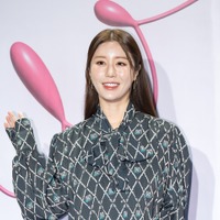 「一生このまま性欲がない？」 最近2人目を出産したばかりの歌手ナビ、夫婦関係の悩みを率直に告白して話題