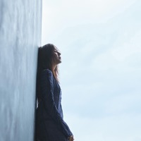撮影：三宮幹史／『比嘉愛未エッセイ集　またね。』（講談社）
