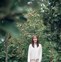 撮影：三宮幹史／『比嘉愛未エッセイ集　またね。』（講談社）