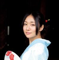木村文乃 ファースト写真集 『 ふみの 』 （撮影：西田幸樹）