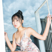 本多もか　撮影：高橋慶佑 ヘアメイク：KEIKO（renewal） スタイリング：毛塚由恵