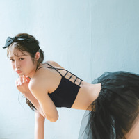 Look02 コーデ使いに活躍 背中美人ブラ