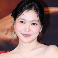 “ピチピチ”ウェア姿で全身くっきり…イェリ、圧巻スタイルに視線集中「心臓が耐えられない」
