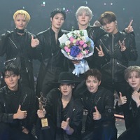 「声が枯れるまで歌うアーティストに」ATEEZ、「ソウルミュージックアワード」大賞に輝く