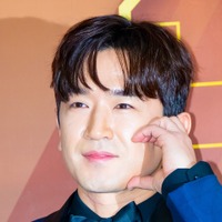 日本活動中に出会った女性と結婚の韓国アイドル、9割引でトレーニング可能なワケ「被害者仲間」