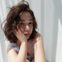村重杏奈（写真は公式インスタグラムから）※所属事務所に許諾を得ています