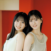 秋山由奈×八木愛月(AKB48)※左から