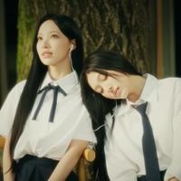 韓国語でリメイクされるtuki.『晩餐歌』　MVには“ギャルキャラ”でバズった日本人K-POPアイドルが出演！