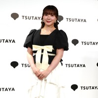 伊藤彩沙【撮影：小宮山あきの】