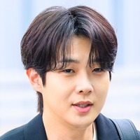 BTSメンバーと親友の韓国俳優、海外で人種差別疑惑…黒人女性のファンの動画が拡散され炎上中