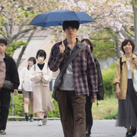 ©2025「今日の空が一番好き、とまだ言えない僕は」製作委員会
