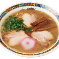 創業七十三年の歴史が詰まった、豚骨醤油！『和歌山中華そば 井出商店』