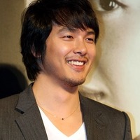 『冬のソナタ』俳優パク・ヨンハさん、32歳の若さでこの世を去って16年…日本でも愛された韓流スター
