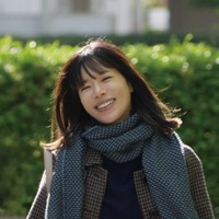 麦巻さとこ役 桜井ユキ（C）NHK