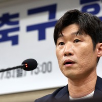 選手としては英雄、行政家としては“黒歴史”…それでもパク・チソンに頼るしかない韓国サッカー