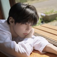 ZEROBASEONE、夏の日差しの下で輝く“少年美”…日本2nd EP『回帰LOVE』コンセプトフォト公開