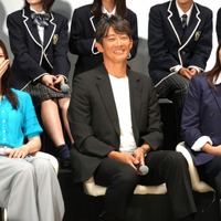 生見愛瑠、反町隆史、高橋メアリージュン【撮影：小宮山あきの】