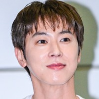 東方神起・ユンホ、ソロコンサートで新シングル『Time’s Tickin’』初披露へ！圧巻パフォーマンスに期待