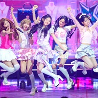 あれもこれも消えた…“奇跡”と呼ばれたK-POPガールズグループに落とし穴　今最もホットなRESCENEは大丈夫か