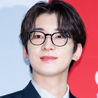 兵役中のSEVENTEEN・ウォヌ、誕生日に新曲リリース！“日本語版”も収録でファンに真心届ける