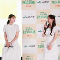 左から）ゆうちゃみ、松村沙友理【撮影／平木昌宏】