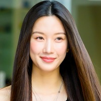 “ほぼ全部見えてる”衣装が話題になった女優ムン・ガヨン、ボディライン際立つドレス姿で視線独占