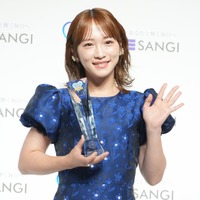 川栄李奈【撮影：小宮山あきの】