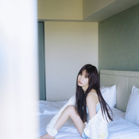 『CANDY TUNE 村川緋杏 1st写真集 the Bibian』（宝島社）