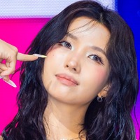 密着スパッツ姿でポージング…ソヨン、キュっと締まったボディラインに釘付け「わあ」「完璧！」