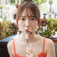 （C)日向坂46 藤嶌果歩 1st写真集『果実の歩幅』／集英社　撮影：菊地 泰久