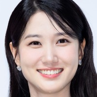 34歳で芸能生活30周年を迎えるパク・ウンビン、記念アルバムをリリース　新曲3曲を収録