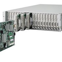 NEC、データセンター向け省電力サーバ「Express5800/ECO CENTER」のラインナップを強化 画像