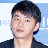顔をフォークで引っ掻くような激痛に“失明の恐怖”も…韓国俳優、深刻な帯状疱疹の症状を告白