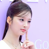 「無宗教だけど全部の神様に祈る」 日本デビュー控えたNMIXX・ソリュンの“一言”が240万回表示、なぜ刺さった？