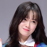 高すぎる？約5万円の“手作り万年筆”を販売し物議…韓国版『花男』女優、強気な価格設定に賛否の声