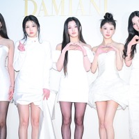 ILLIT、“セーラー服姿”にファン悶絶！透明感あふれる青春ショット公開「この学校通いたい」