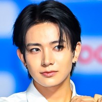 EVAN、授賞式『2026 TIMA』で初代「Global‑K Artist」に輝く！流暢な中国語で感謝伝える