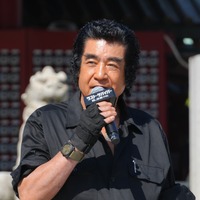 藤岡弘、【撮影：小宮山あきの】