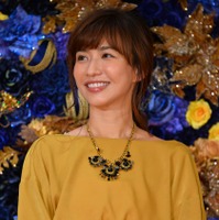 優木まおみ【撮影：竹内みちまろ】