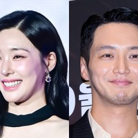 少女時代・ティファニーとの“新婚旅行”？俳優ピョン・ヨハン、リゾート写真に写り込んだ「女性の手」に注目
