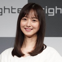 佐々木希【写真：竹内みちまろ】