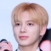 TXT・テヒョン、ボーカリストとしての実力光る！繊細な歌声でユニット曲『Quarter Life』披露