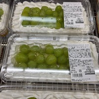 シャインマスカットスクープケーキ（前橋倉庫店）